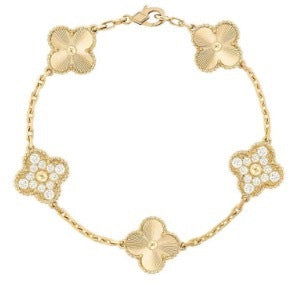 High-End Four Leaf Clover Bracelet in Titanium Steel