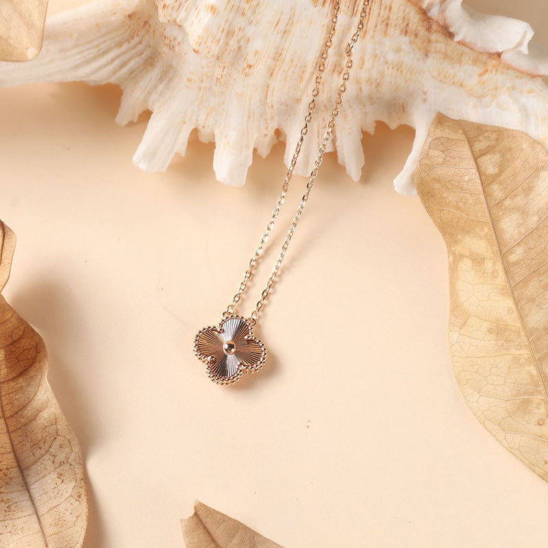 High-End Four Leaf Clover Bracelet in Titanium Steel